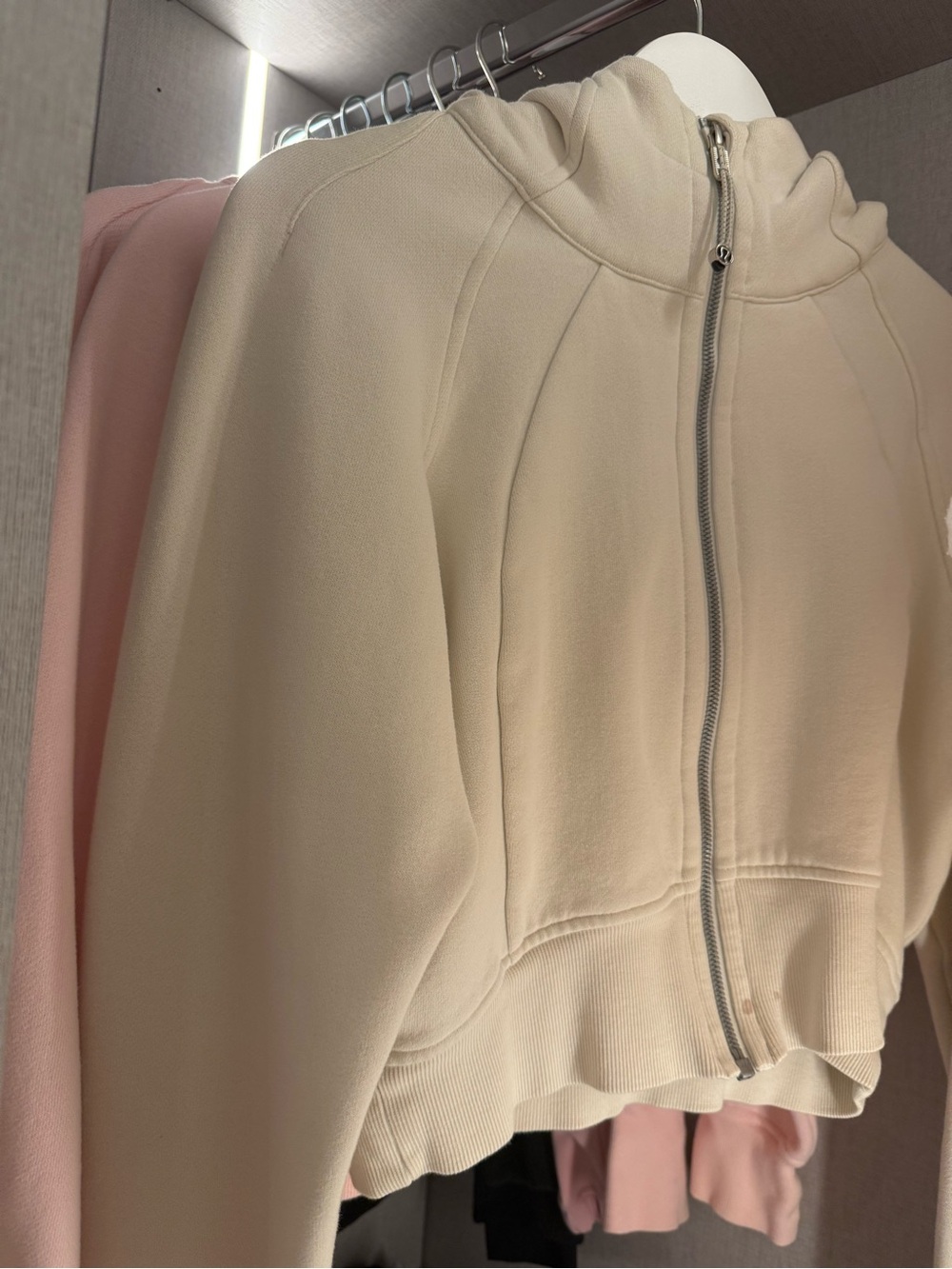 Lululemon cropped scuba